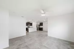 428 SE Fairchild Ave, Port Saint Lucie, FL 34984 - Photo 11