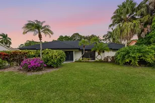 2 Dunbar Rd, Palm Beach Gardens, FL 33418 - Photo 1