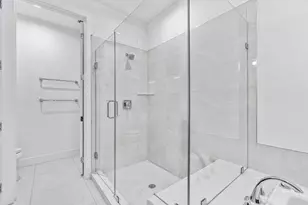 7115 Edison Pl, Palm Beach Gardens, FL 33418 - Photo 33