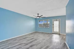 358 Oakridge T, Deerfield Beach, FL 33442 - Photo 11