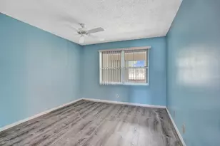 358 Oakridge T, Deerfield Beach, FL 33442 - Photo 25