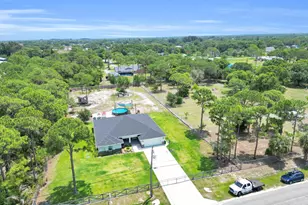 5566 Pinetree Dr, Fort Pierce, FL 34982 - Photo 39
