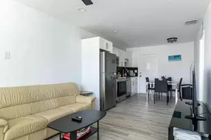 2499 NE 2nd Ave, Boca Raton, FL 33431 - Photo 5