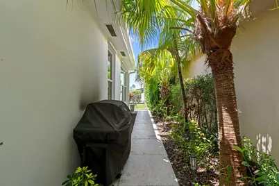 1205 Gator Trail, West Palm Beach, FL 33409 - Photo 33