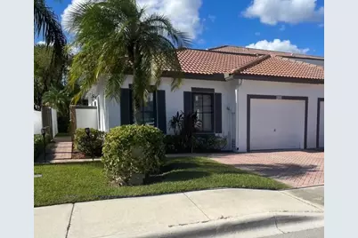 692 SW 158th Terrace, Pembroke Pines, FL 33027 - Photo 1