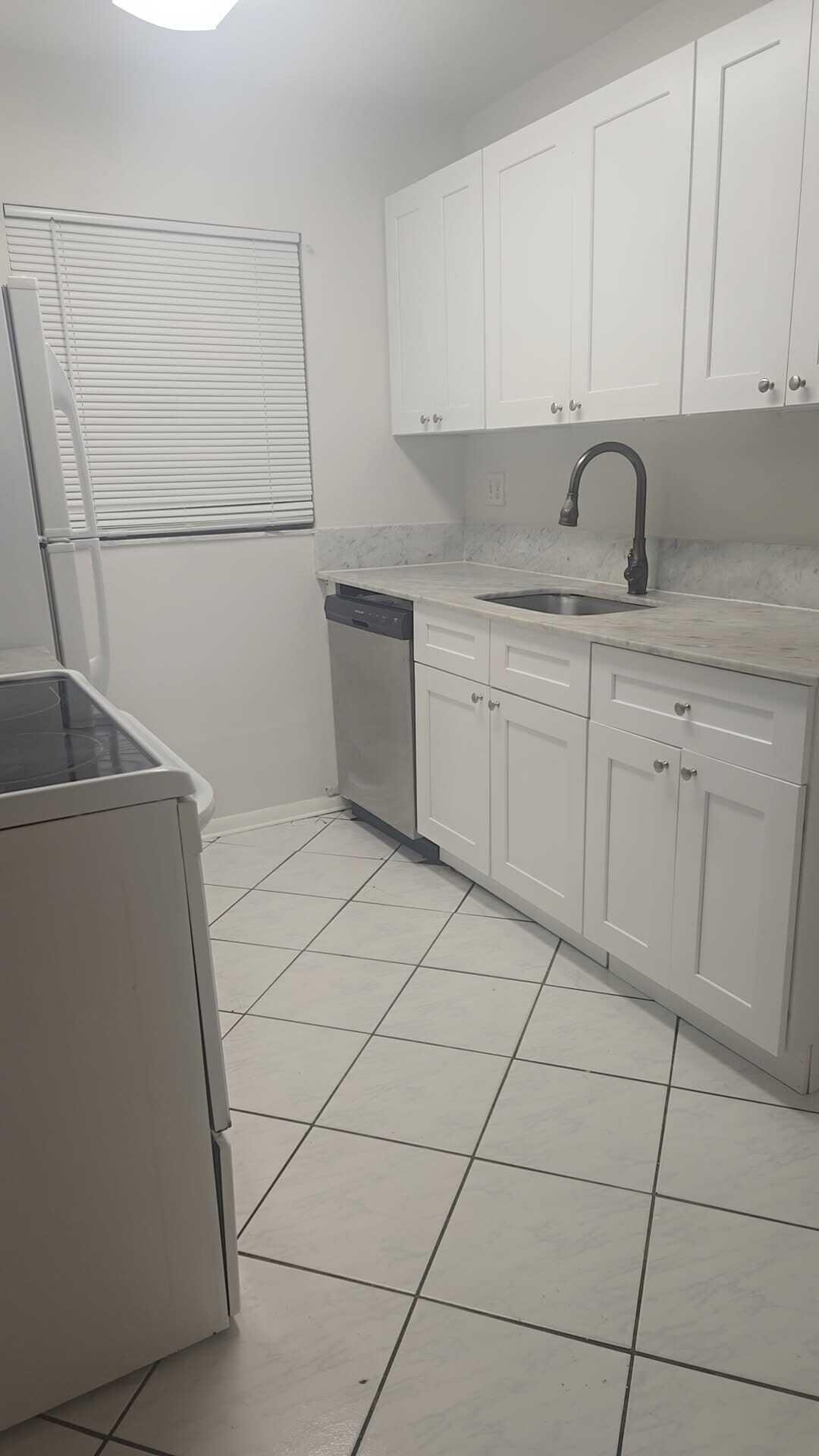 4111 Stirling Rd #406 - 4111 Stirling Rd #406, Dania Beach, FL 33314 Luxury Property | Jose Angel Pina