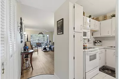 3130 Holiday Springs Boulevard #103, Margate, FL 33063 - Photo 7