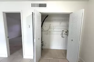 2121 Davie Blvd, Fort Lauderdale, FL 33312 - Photo 5