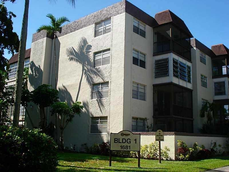 1681 NW 70th Ave #403 - 1681 NW 70th Ave #403, Plantation, FL 33313 Luxury Property | Jose Angel Pina