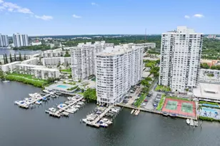 18051 Biscayne Blvd, Aventura, FL 33160 - Photo 1