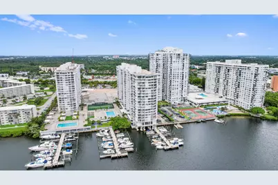 18051 Biscayne Boulevard #1504, Aventura, FL 33160 - Photo 3