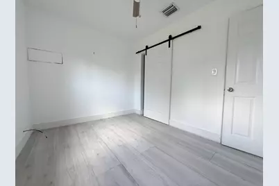 320 NE 60th Street, Oakland Park, FL 33334 - Photo 21