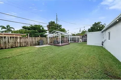 320 NE 60th Street, Oakland Park, FL 33334 - Photo 15