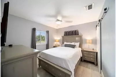 320 NE 60th Street, Oakland Park, FL 33334 - Photo 5