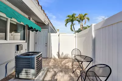1036 NE 9th Avenue, Fort Lauderdale, FL 33304 - Photo 51