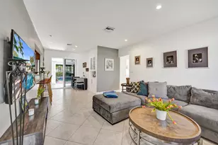 1036 NE 9th Ave, Fort Lauderdale, FL 33304 - Photo 9
