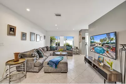 1036 NE 9th Avenue, Fort Lauderdale, FL 33304 - Photo 5