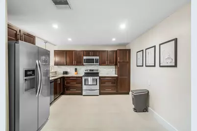 6044 Glendale Drive, Boca Raton, FL 33433 - Photo 7
