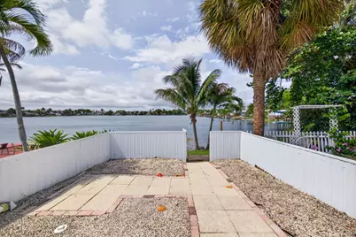 1819 W 68th Street, Hialeah, FL 33014 - Photo 25