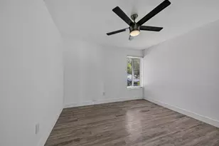 1819 W 68th St, Hialeah, FL 33014 - Photo 17