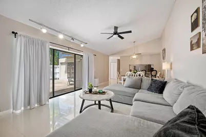 4643 Holly Lake Drive, Lake Worth, FL 33463 - Photo 7