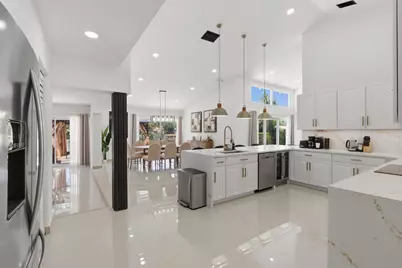 12725 Kingsway Road, Wellington, FL 33414 - Photo 7