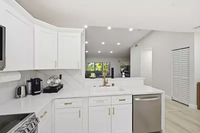 10775 Waterberry Drive, Boca Raton, FL 33498 - Photo 11