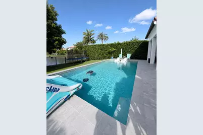 8408 NW 40th Street, Cooper City, FL 33024 - Photo 15