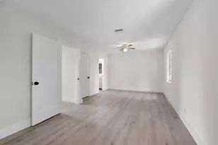 6561 Boulevard of Champions, North Lauderdale, FL 33068 - Photo 27