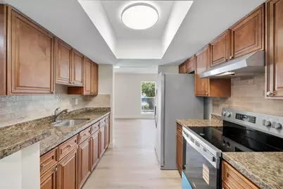 6561 Boulevard Of Champions, North Lauderdale, FL 33068 - Photo 9