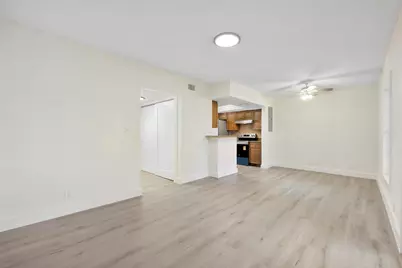 6561 Boulevard Of Champions, North Lauderdale, FL 33068 - Photo 17