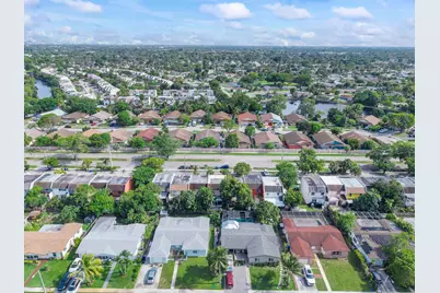 6561 Boulevard Of Champions, North Lauderdale, FL 33068 - Photo 33