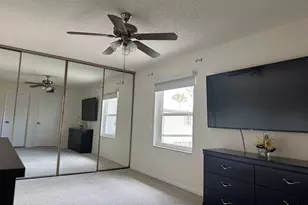 20 Bedford Ct, Royal Palm Beach, FL 33411 - Photo 11