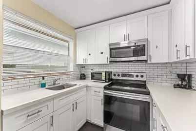 2640 NW 14th Court, Fort Lauderdale, FL 33311 - Photo 11