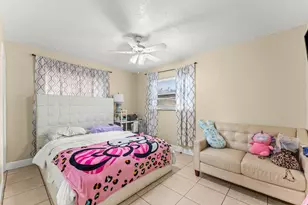 2640 NW 14th Ct, Fort Lauderdale, FL 33311 - Photo 15