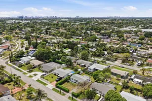 330 NE 59th Ct, Oakland Park, FL 33334 - Photo 39