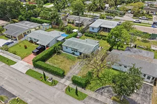 330 NE 59th Ct, Oakland Park, FL 33334 - Photo 31