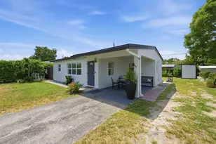 330 NE 59th Ct, Oakland Park, FL 33334 - Photo 21