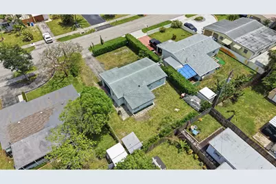 330 NE 59th Court, Oakland Park, FL 33334 - Photo 35