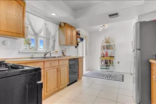 216 NE Mainsail St, Port Saint Lucie, FL 34983 - Photo 7