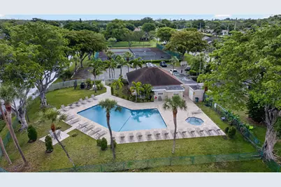 5028 NW 11th Way, Deerfield Beach, FL 33064 - Photo 13