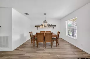 2392 SE Berkshire Blvd SE, Port Saint Lucie, FL 34952 - Photo 9