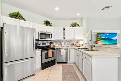 8228 Mulligan Circle, Port Saint Lucie, FL 34986 - Photo 7