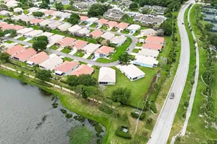 880 NW Sarria Ct, Port Saint Lucie, FL 34986 - Photo 25