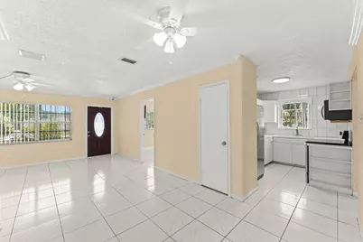 610 SW 10th Court, Deerfield Beach, FL 33441 - Photo 5