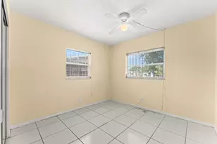 610 SW 10th Ct, Deerfield Beach, FL 33441 - Photo 13