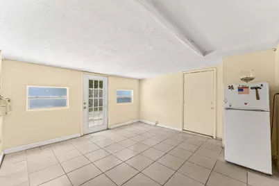 610 SW 10th Court, Deerfield Beach, FL 33441 - Photo 19