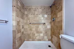 200 Bonnie Blvd, Palm Springs, FL 33461 - Photo 11