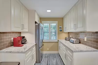 3499 Oaks Way #Unit 205, Pompano Beach, FL 33069 - Photo 5