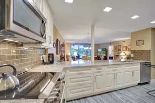 3499 Oaks Way, Pompano Beach, FL 33069 - Photo 9